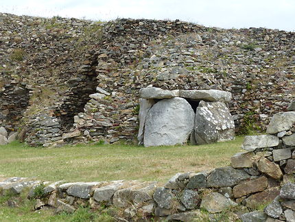 Vue sur le Grand Cairn de Barnenez