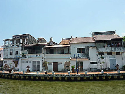 Le long de la rivière Malacca