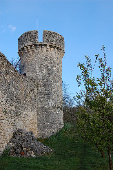 Donjon du Château de la Coste à Grezels