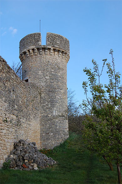 Donjon du Château de la Coste à Grezels Donjon du Château de la Coste à Grezels