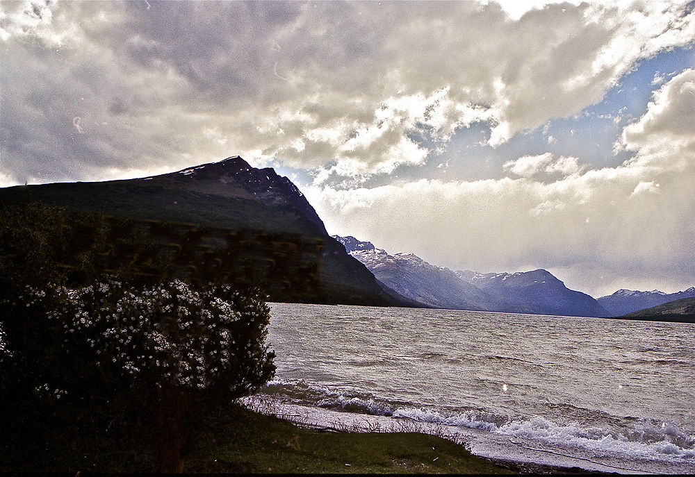 Bord du lac Roca