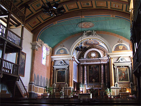 Intérieur de l'église de la Bastide-Clairence (XIV°S) Intérieur de l'église de la Bastide-Clairence (XIV°S)
