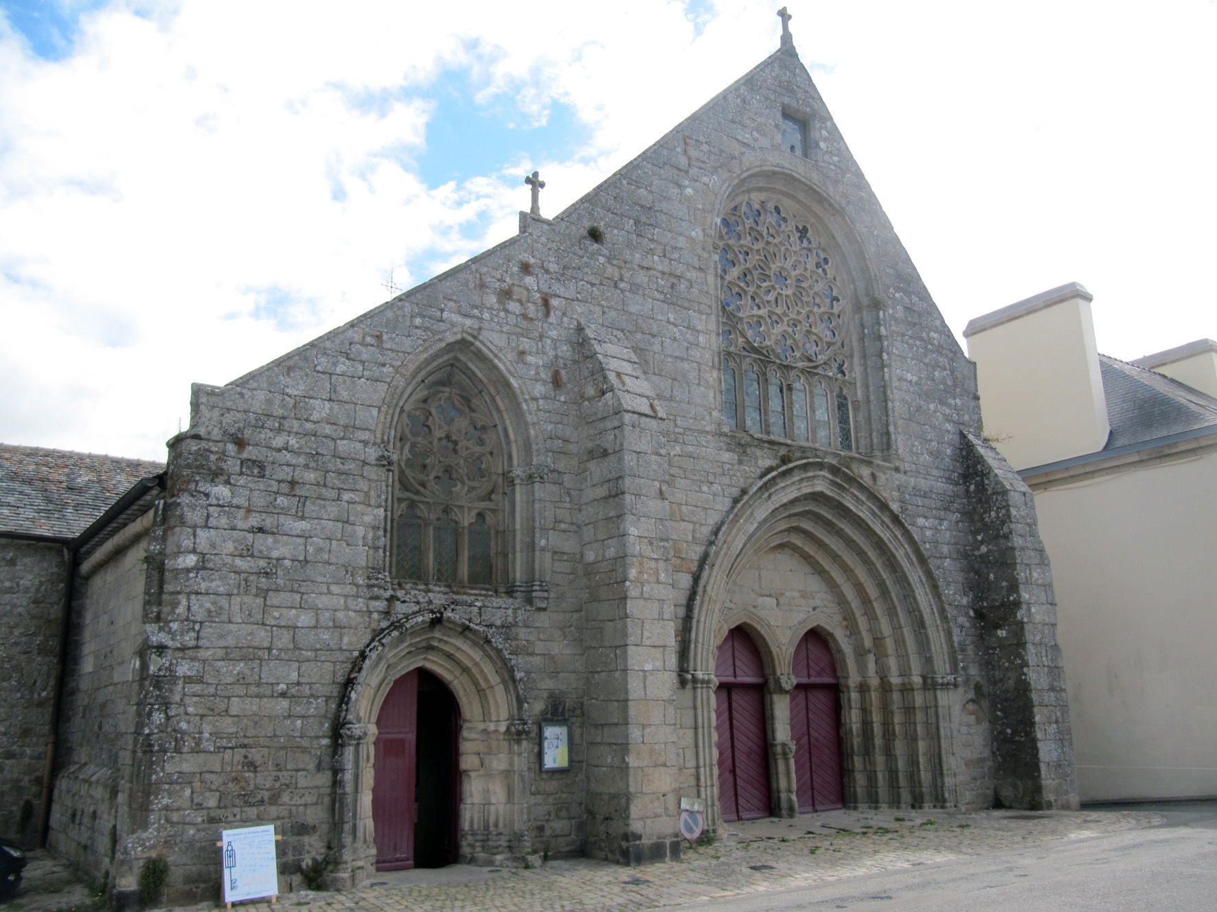 Eglise Notre Dame des Carmes (14e siècle)