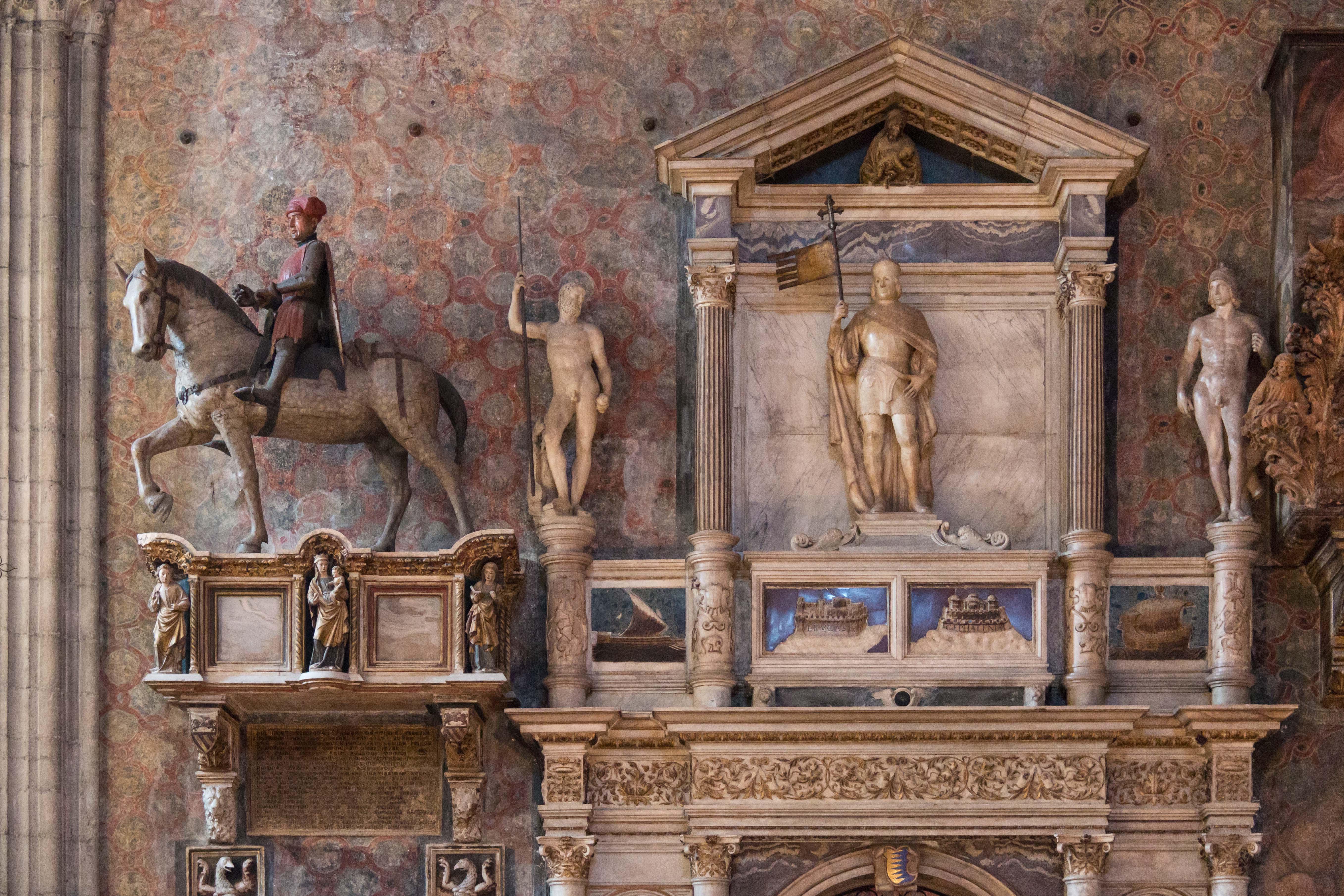 Monuments à Paolo Savelli et Benedetto Pesaro Monuments à Paolo Savelli et Benedetto Pesaro