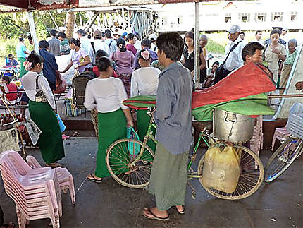 Retour de Dalla pour Yangon