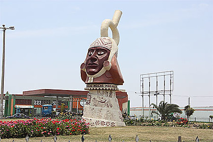 Statue Moche