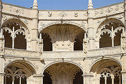 Lisbonne - Belém - Monastère - Splendides arcades du cloître