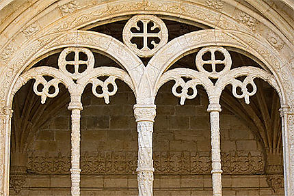 Lisbonne - Belém - Monastère - Une arcade du cloître (étage inférieur)