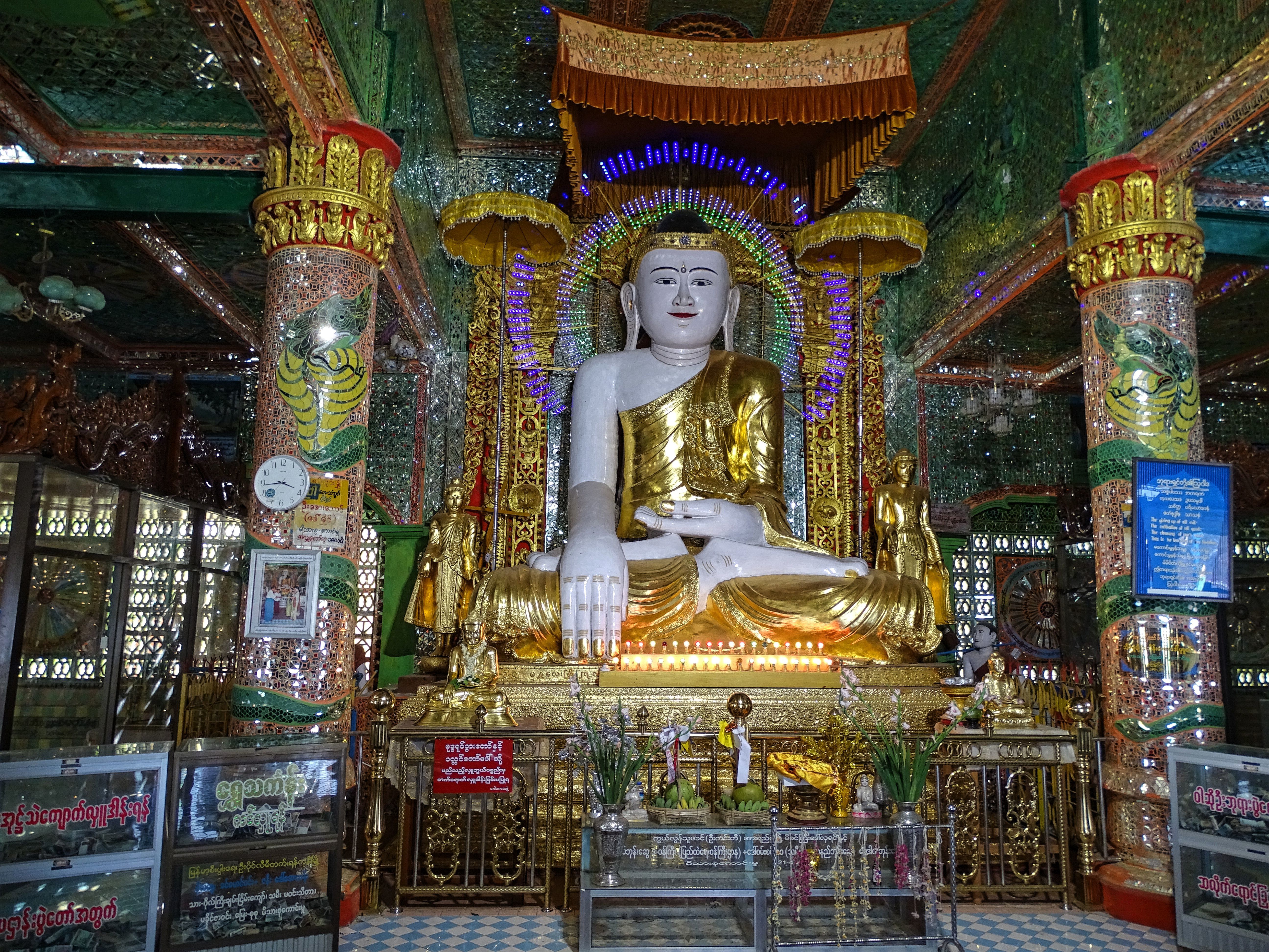 Un Bouddha de la Pagode U Ponya à Sagaing