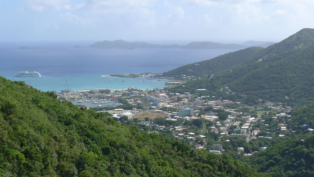 Vue de Road Town depuis Ridge road