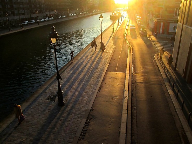 Coucher de soleil sur le canal de l'Ourcq, Paris