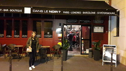 Cuisine gastronomique dans le noir, Montmartre