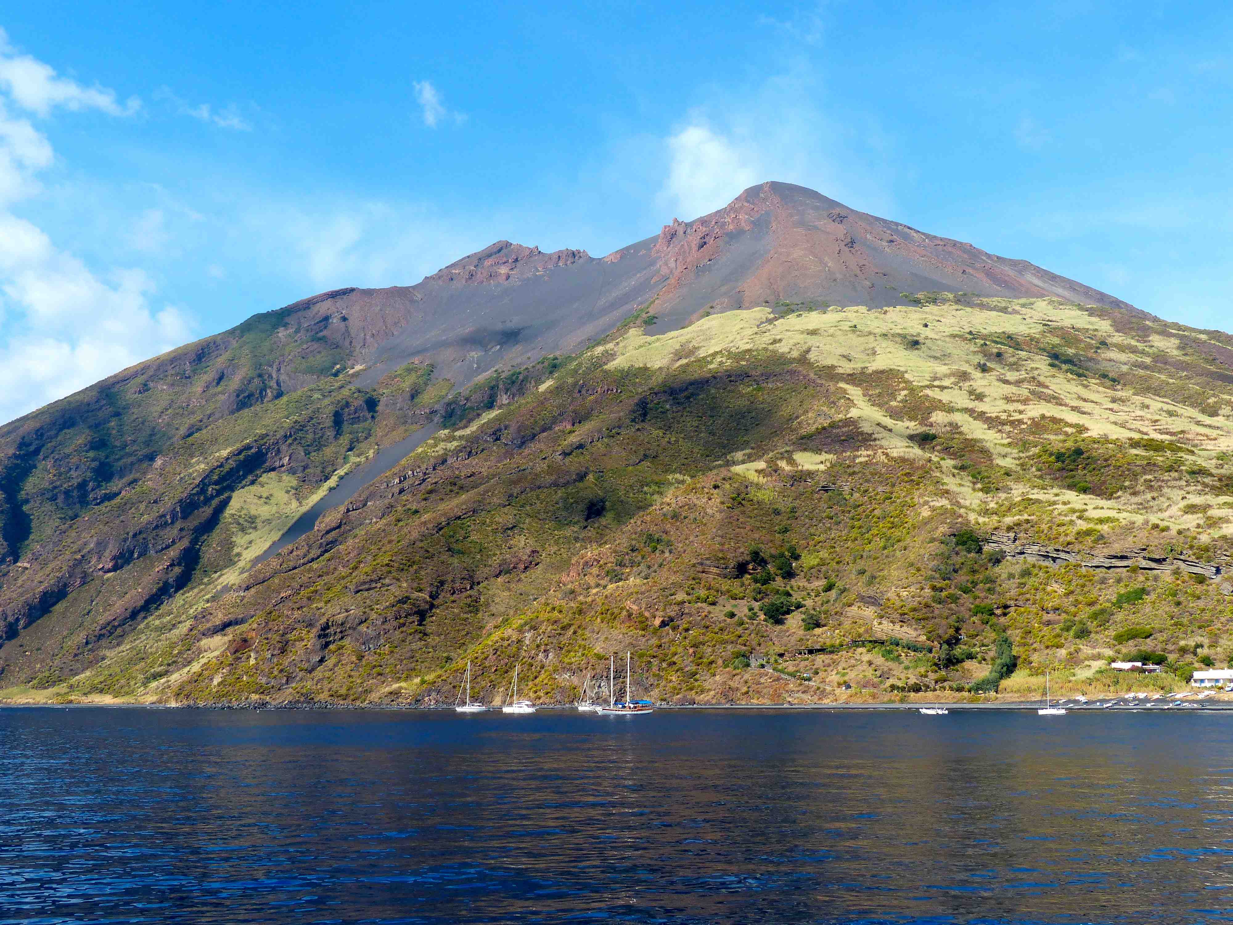 Le Stromboli : Volcans : Montagne : Isola Di Stromboli : Îles Éoliennes ...