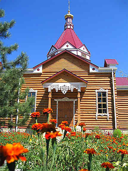 Eglise en bois du Caucase du Nord