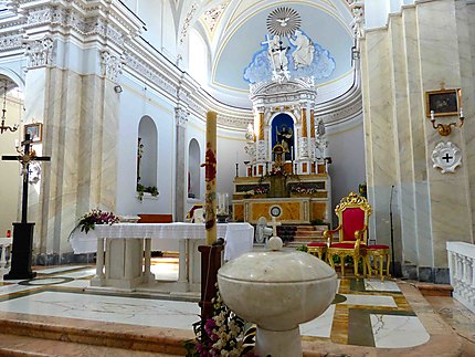 Église de San Vincenzo - Intérieur