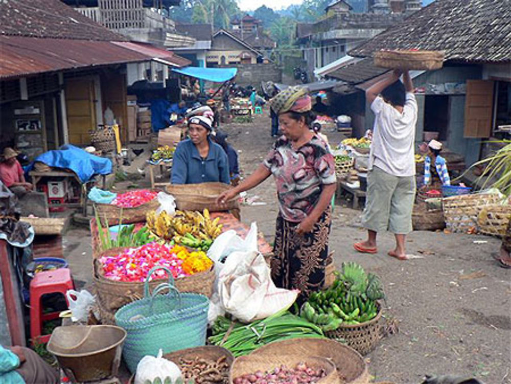 Au marché de Sidemen