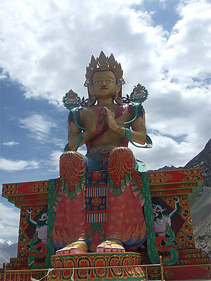 Diskit Bouddha Maitraya