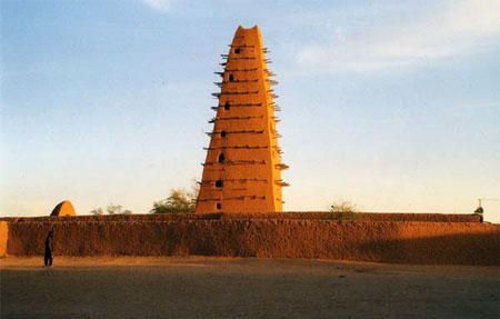 La mosquée d'Agadez La mosquée d'Agadez