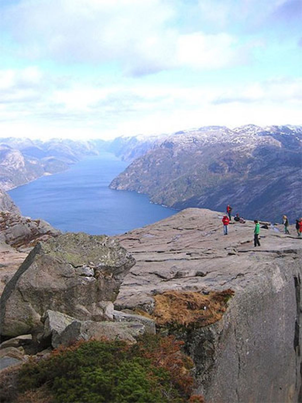 Preikestolen en Avril