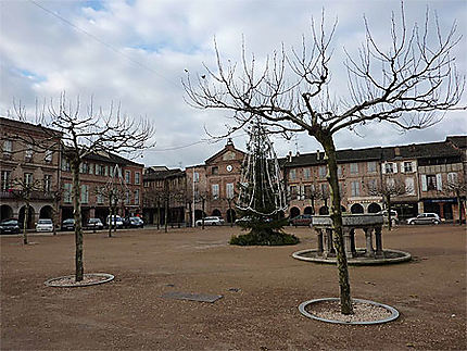 Place centrale de Lisle