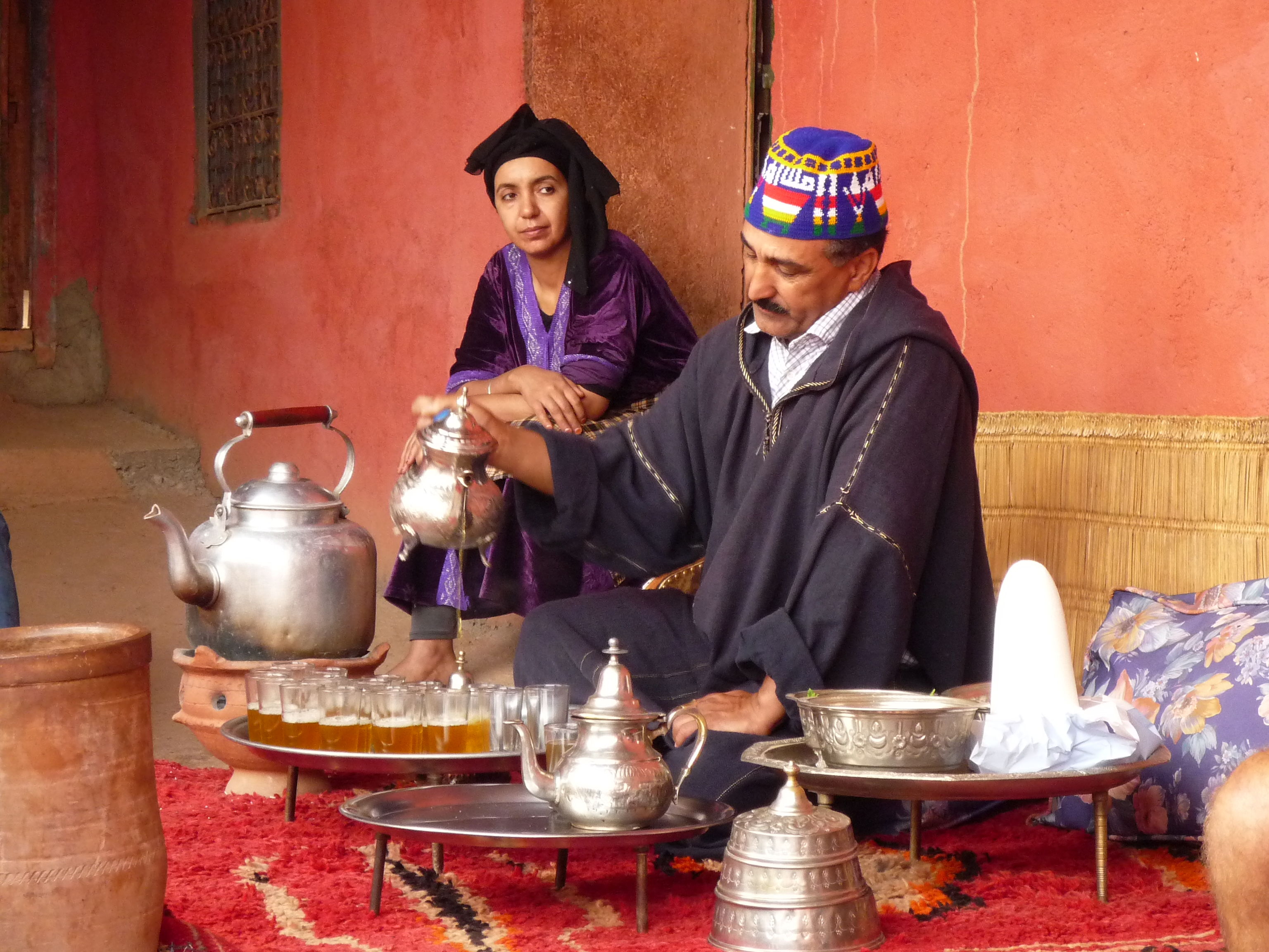 La cérémonie du thé, dans la vallée de l'Ourika
