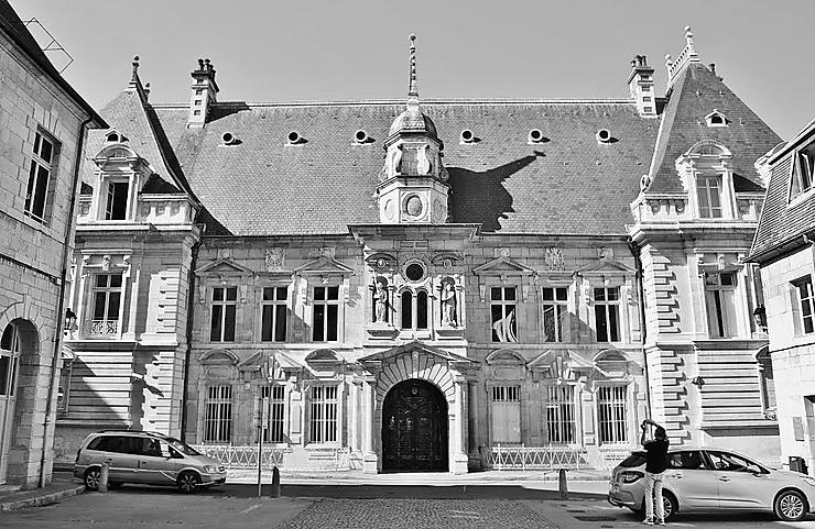 Palais de justice de Besançon - Robin82