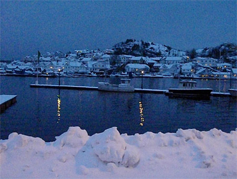 La nuit sur le port