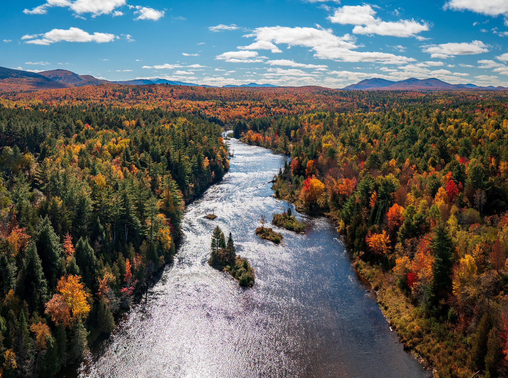 “The Adirondack Train: Revived Connection Between New York and Montreal – Routard.com”