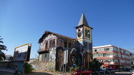 Art urbain, ancienne église 