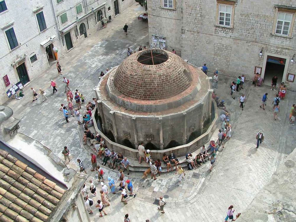 DUBROVNIK FONTAINE D'ONOFRIO