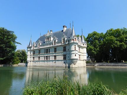 Château d'Azay-le-Rideau vu du jardin