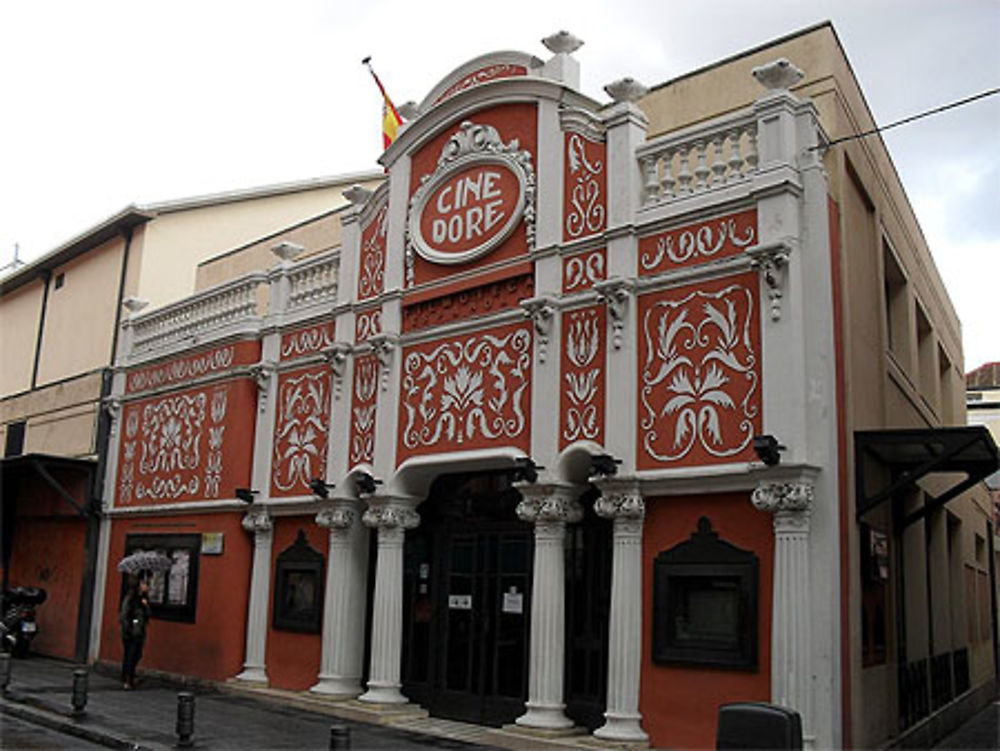 Cinéma Art Nouveau