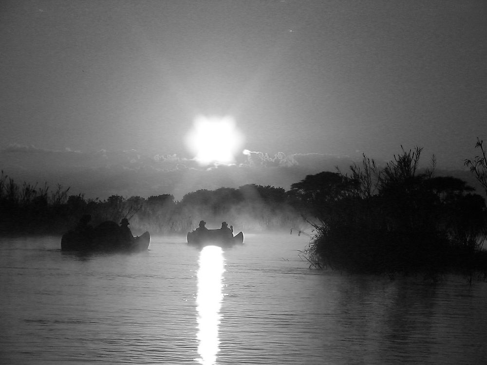 Canoë au parc national de North Luangwa, Zambie