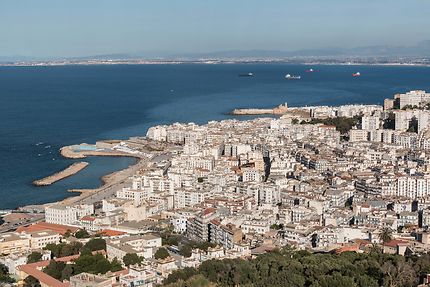 Alger - Le front de mer et Bab El Oued