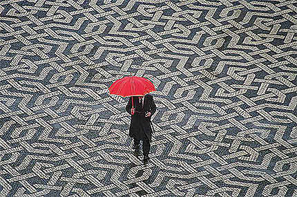 Calçada portuguaise sous la pluie