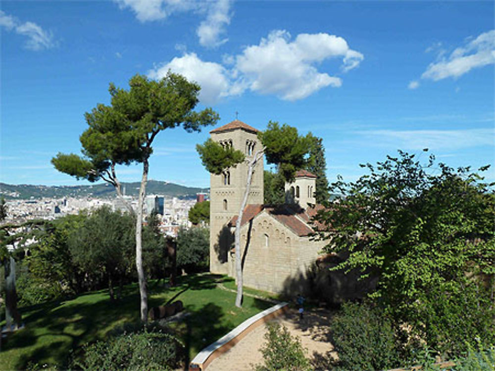 Faux Monastère en ville