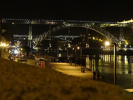Luis 1 bridge at night