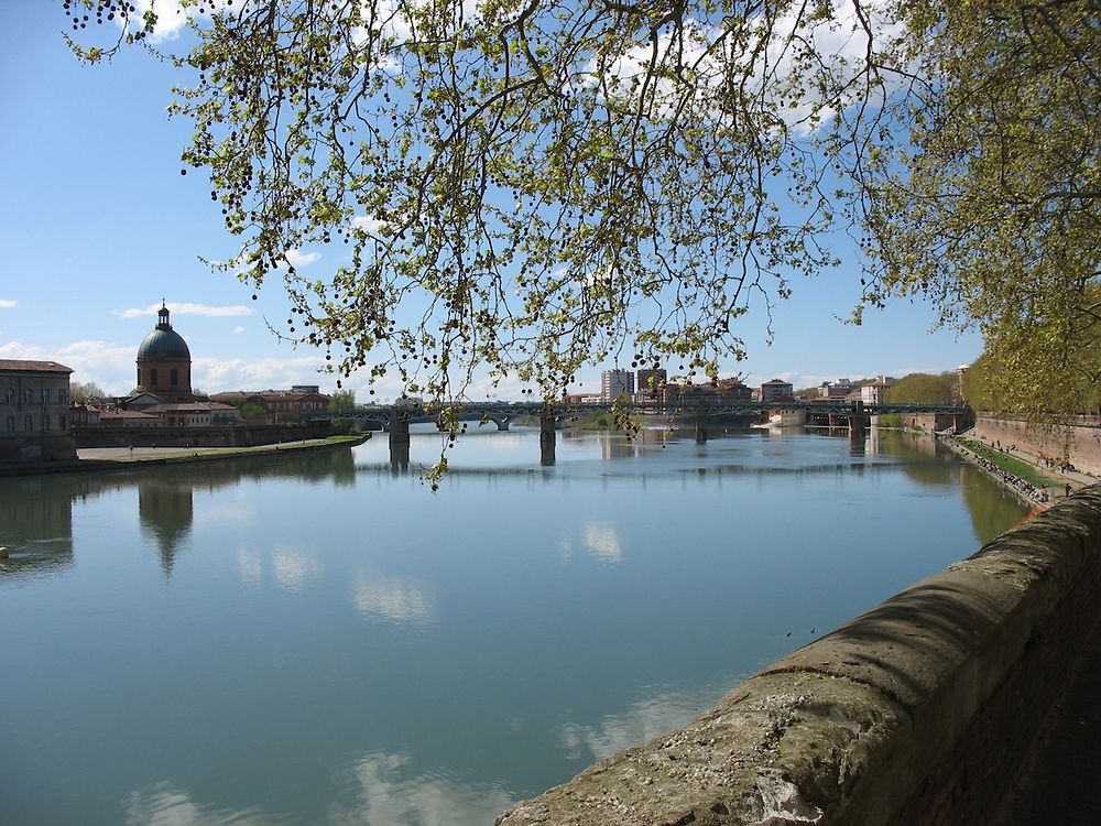 La Garonne, la tour Taillefer, pont Saint-Pierre