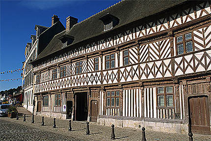 Maison Henri IV, quai d'aval, St-Valery-en-Caux