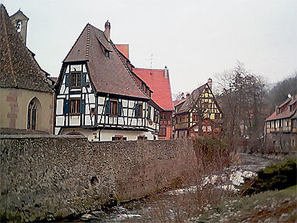 Kaysersberg, le long de la Weiss