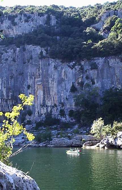 Dernier virage des Gorges de l'Ardèche