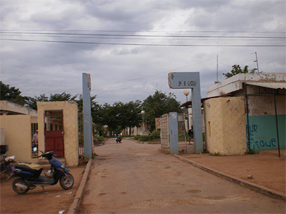 Entrée hôpital rufisque