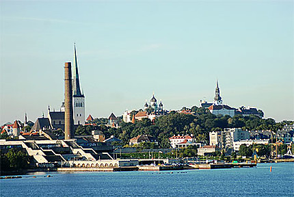 Tallinn vue du port