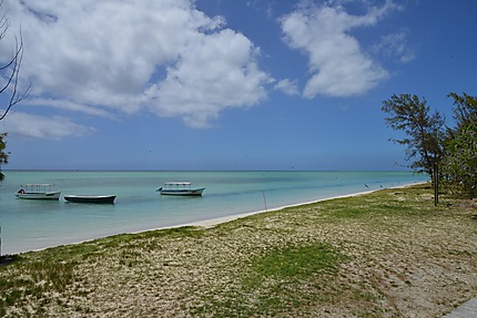 Plage et lagon, île aux cocos