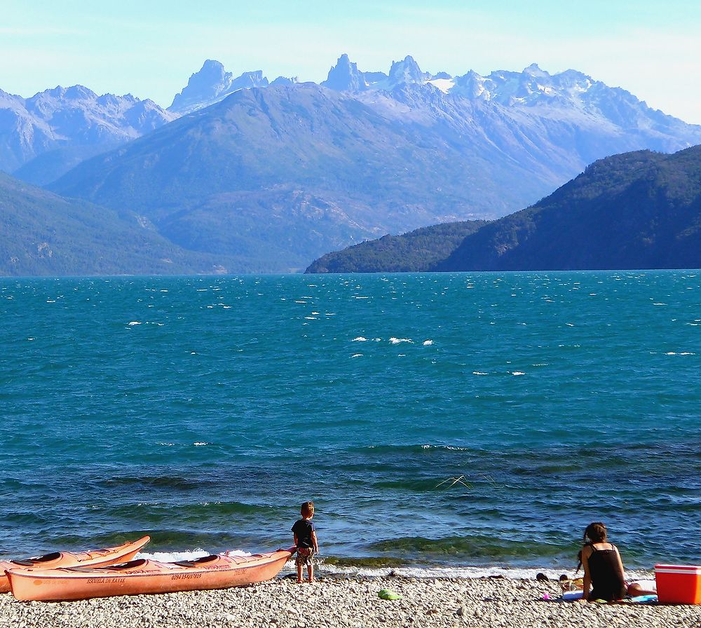 Détente au bord du lago Puelo