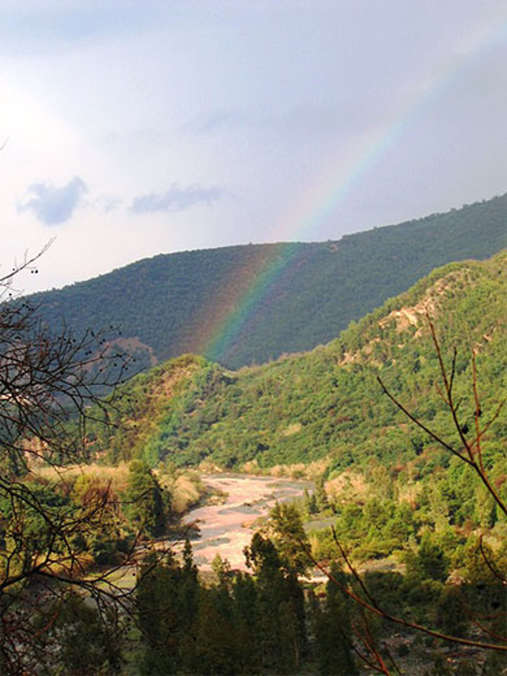 Arc-en-ciel sur les Gorges de la Chiffa