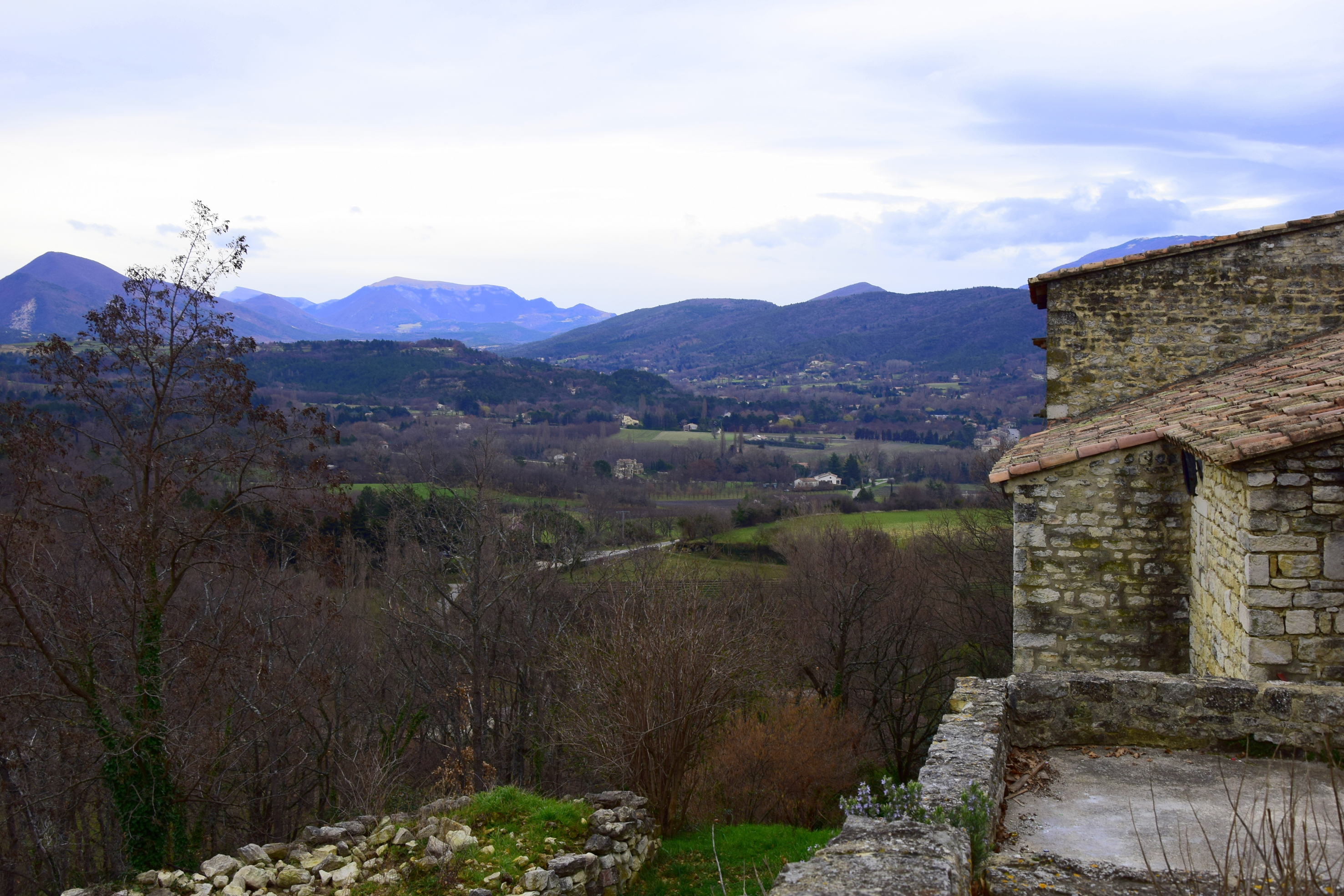 Vue depuis le village Vue depuis le village