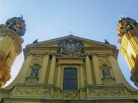 Détail de la Theatinerkirche Détail de la Theatinerkirche