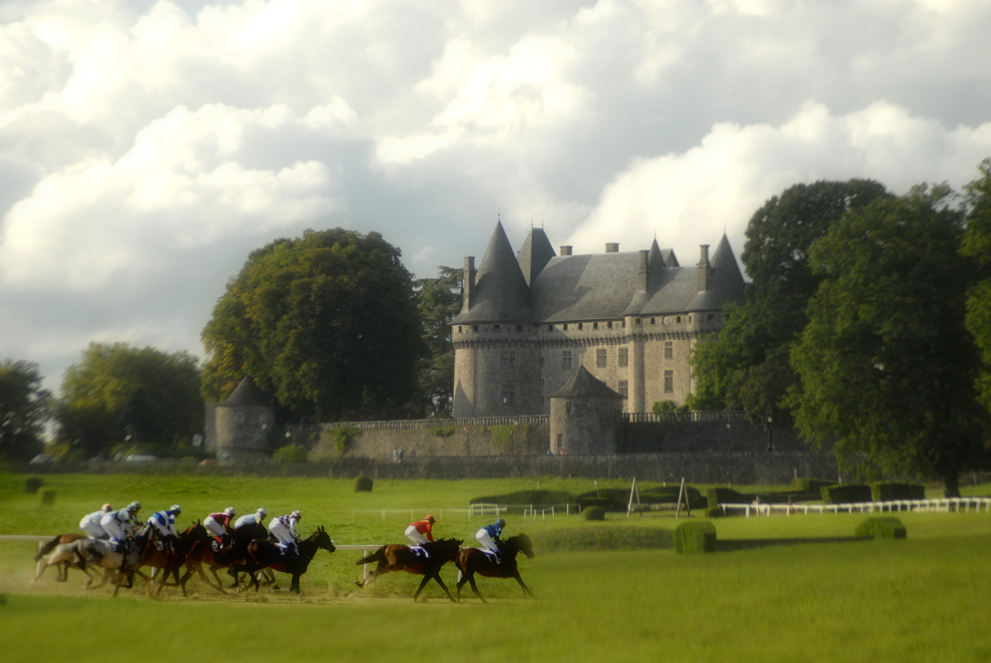 Château de Pompadour Château de Pompadour