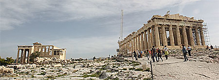 Vue du Parthénon depuis les Propylées